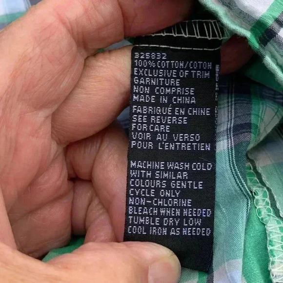 Calvin  Klein 100% cotton, short sleeve, button-down shirt - Picture 4 of 5